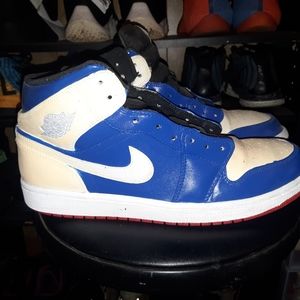 Jordan 1 Mid Sonic the Hedgehog Custom